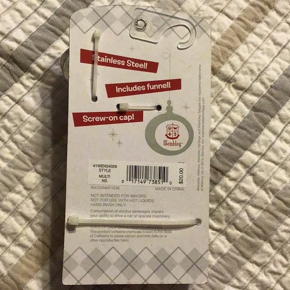 Wembley Flask - Picture 2 of 4